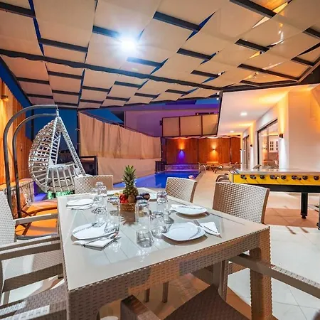 Hueltun - Kalkan Vila